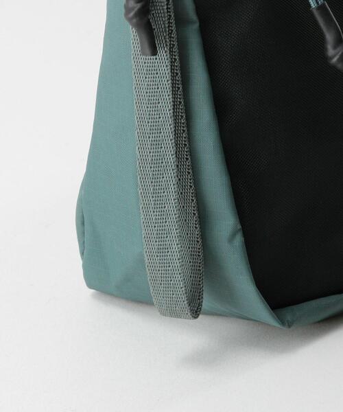 THE NORTH FACE（ザノースフェイス）の「【WEB限定】＜THE NORTH FACE＞ グラム ポーチ M（クラッチバッグ・レディース・ブラック/オリーブ・FREE）」の8枚目の写真