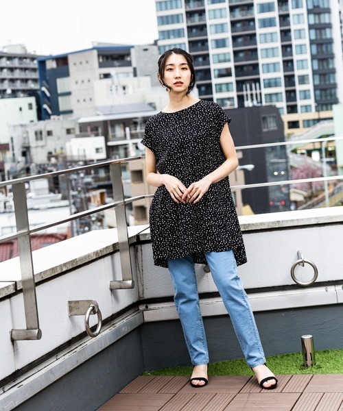 NAVY（ネイビー）の「インドレーヨン バックギャザーブラウス（シャツ/ブラウス・レディース・ネイビー/ベージュ/ブラック・フリー）」の5枚目の写真