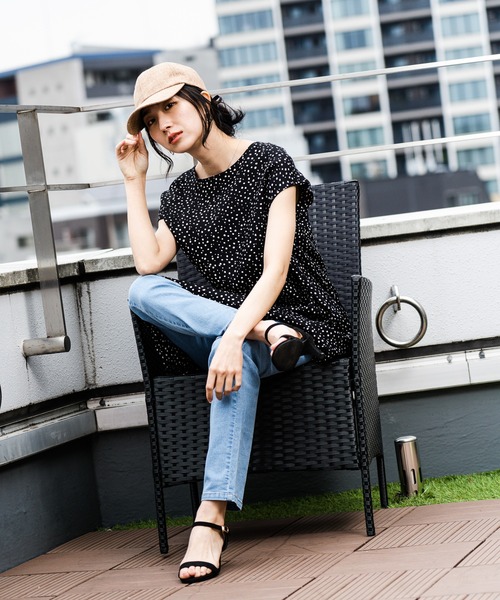 NAVY（ネイビー）の「インドレーヨン バックギャザーブラウス（シャツ/ブラウス・レディース・ネイビー/ベージュ/ブラック・フリー）」の11枚目の写真