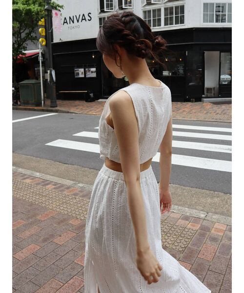 EVRIS（エヴリス）の「【WEB限定】コットンレースバックオープンワンピース（ワンピース・レディース・ホワイト/ブラック/オレンジ・FREE）」の7枚目の写真