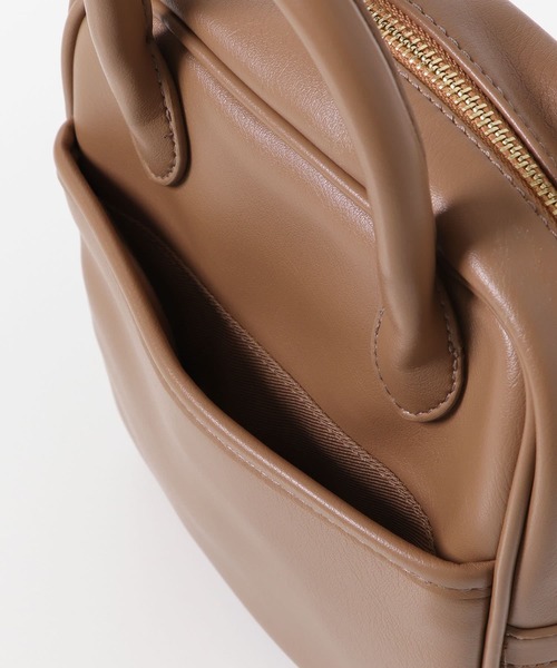 SENSE OF PLACE by URBAN RESEARCH(センスオブプレイスバイアーバンリサーチ)の「スクエアハンドルボストンバッグ(ボストンバッグ・レディース・パープル/ブルー/モカ/ブラック系その他/ブラック・ONE)」の17枚目の写真