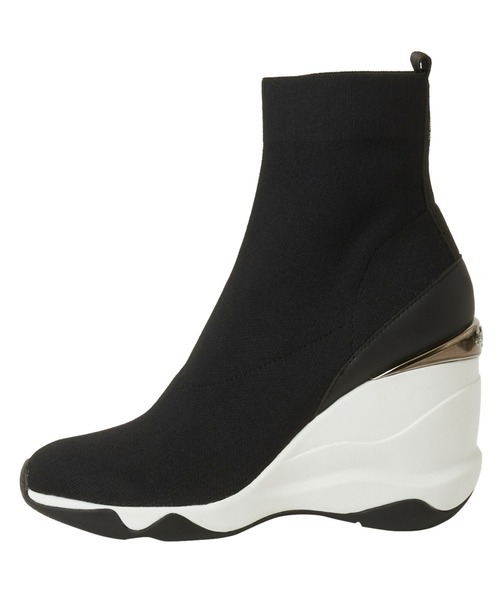 +diana（プラスダイアナ）の「ハイウェッジ ストレッチニットショートブーツ（ブーツ・レディース・ブラック/ブラック×ブラック・22.5cm/23.5cm/24.5cm/25.5cm/23.0cm/24.0cm/25.0cm/22.0cm/21.5cm）」の3枚目の写真