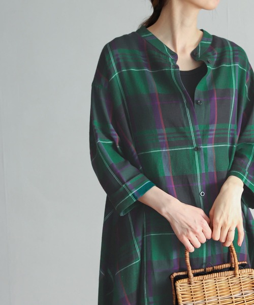 URBAN RESEARCH DOORS（アーバンリサーチドアーズ）の「カラーチェックフレアシャツ（シャツ/ブラウス・レディース・ブラウン系その他/グリーン系その他・MEDIUM）」の9枚目の写真