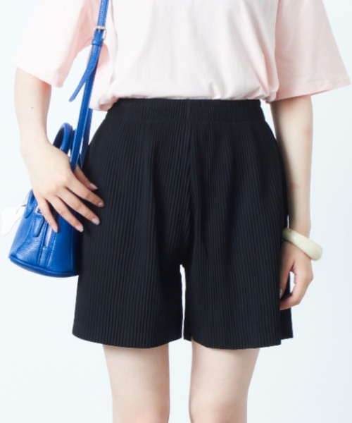 MAISON BREEZE(メゾンブリーズ)の「【MAISON BREEZE】細プリーツリラックスワイドショートパンツ SCCH154(その他パンツ・レディース・ブラック/グリーン/ダークグレー/アイボリー・FREE)」の16枚目の写真