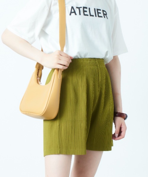 MAISON BREEZE(メゾンブリーズ)の「【MAISON BREEZE】細プリーツリラックスワイドショートパンツ SCCH154(その他パンツ・レディース・ブラック/グリーン/ダークグレー/アイボリー・FREE)」の6枚目の写真