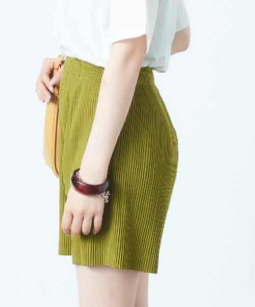 MAISON BREEZE(メゾンブリーズ)の「【MAISON BREEZE】細プリーツリラックスワイドショートパンツ SCCH154(その他パンツ・レディース・ブラック/グリーン/ダークグレー/アイボリー・FREE)」の8枚目の写真