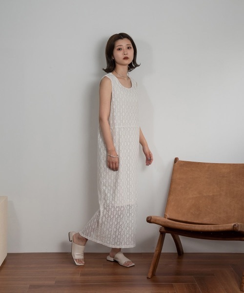 Amiur（エミレ）の「back open lace design ops（ワンピース・レディース・アイボリー/ブラウン/ブラック・S/M）」の4枚目の写真