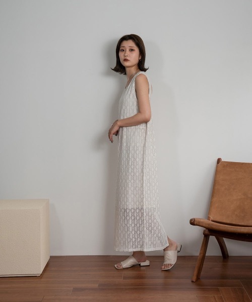 Amiur（エミレ）の「back open lace design ops（ワンピース・レディース・アイボリー/ブラウン/ブラック・S/M）」の11枚目の写真
