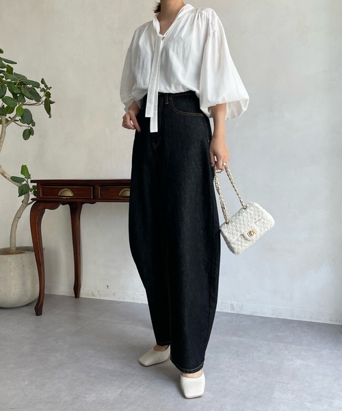 DouDou(ドゥドゥ)の「ボウタイリボンブラウス(シャツ/ブラウス・レディース・チャコールグレー/オフホワイト・FREE)」の13枚目の写真