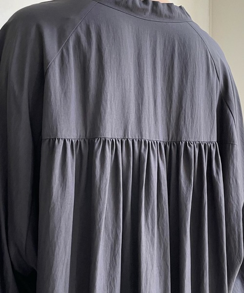 DouDou(ドゥドゥ)の「ボウタイリボンブラウス(シャツ/ブラウス・レディース・チャコールグレー/オフホワイト・FREE)」の19枚目の写真