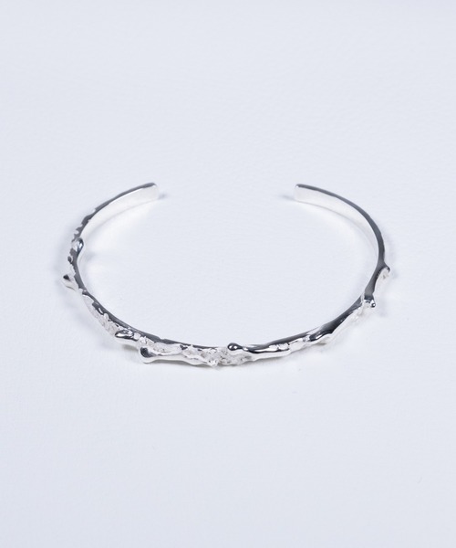 CASPER JOHN（キャスパージョン）の「Icicle bangle White（バングル/リストバンド・メンズ・ホワイト・ONE SIZE）」の2枚目の写真
