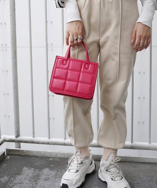 VENCEEXCHANGE（ヴァンスエクスチェンジ）の「2WAYスクエアキルティングミニトートバッグ（ショルダーバッグ・レディース・ピンク/グリーン/ブラック・FREE）」の3枚目の写真