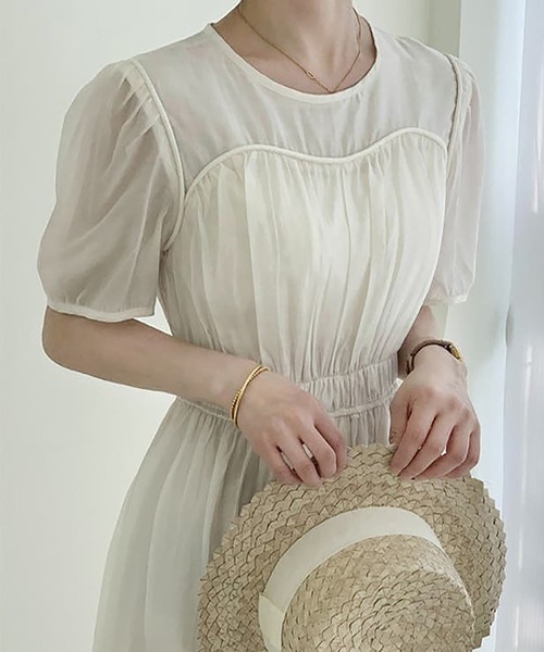 Girly Doll(ガーリードール)の「ラウンドネックパフスリーブシフォンフレアワンピース(ワンピース・レディース・ホワイト/キャメル・F)」の7枚目の写真
