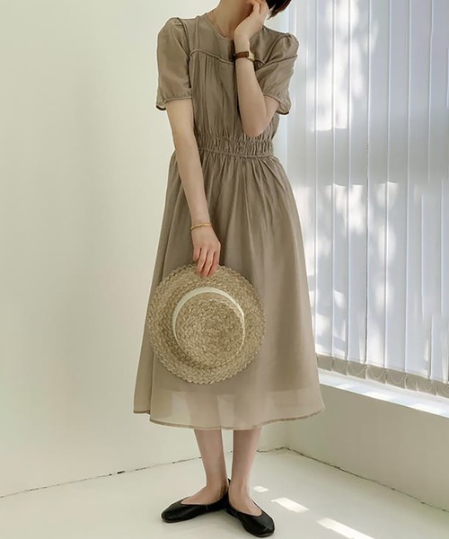 Girly Doll(ガーリードール)の「ラウンドネックパフスリーブシフォンフレアワンピース(ワンピース・レディース・ホワイト/キャメル・F)」の5枚目の写真