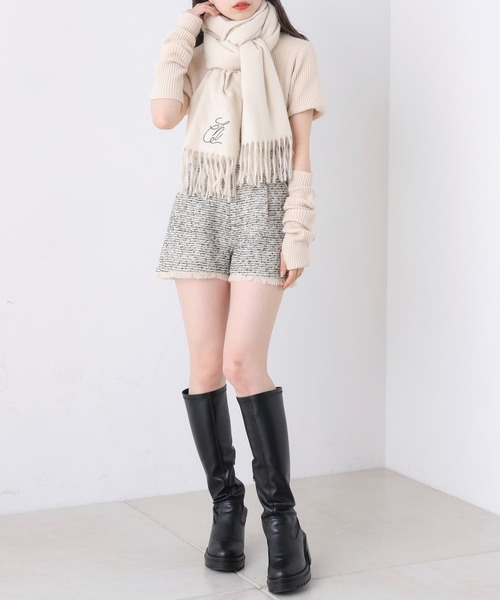 Chico（チコ）の「【新色追加】刺繍入り無地ストール（マフラー・レディース・ブラック/ベージュ/グレー/アイボリー/ピンク・FREE）」の11枚目の写真