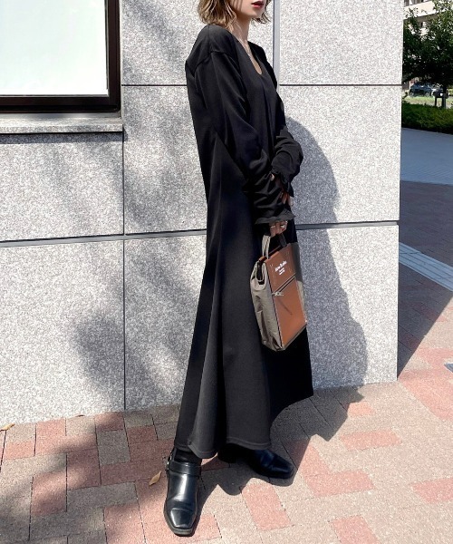 INTER FACTORY（インターファクトリー）の「kally - フレアロングワンピース made in INTER FACTORY（ワンピース・レディース・ベージュ/ブラック・FREE）」の20枚目の写真