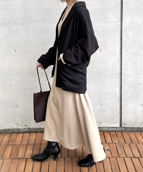 INTER FACTORY（インターファクトリー）の「kally - フレアロングワンピース made in INTER FACTORY（ワンピース・レディース・ベージュ/ブラック・FREE）」の17枚目の写真