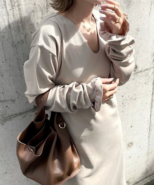 INTER FACTORY（インターファクトリー）の「kally - フレアロングワンピース made in INTER FACTORY（ワンピース・レディース・ベージュ/ブラック・FREE）」の19枚目の写真