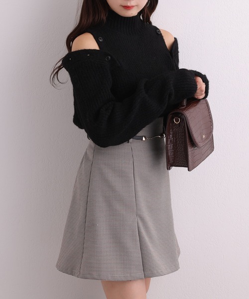 one after another NICE CLAUP(ワンアフターアナザーナイスクラップ)の「シルエットがきれいなベルト付きフレアミニスカート(スカート・レディース・ブラック/モカ/ブラック系その他/チェック・FREE)」の16枚目の写真