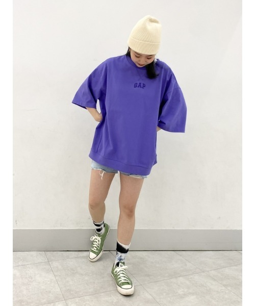 GAP(ギャップ)の「ミニGAPロゴ オーバーサイズTシャツ(ユニセックス)(Tシャツ/カットソー・メンズ・ブルー系その他/ネイビー/ホワイト/ブラウン系その他/ライラック/ブラック・XS/S/M/L/XL/XXS)」の20枚目の写真