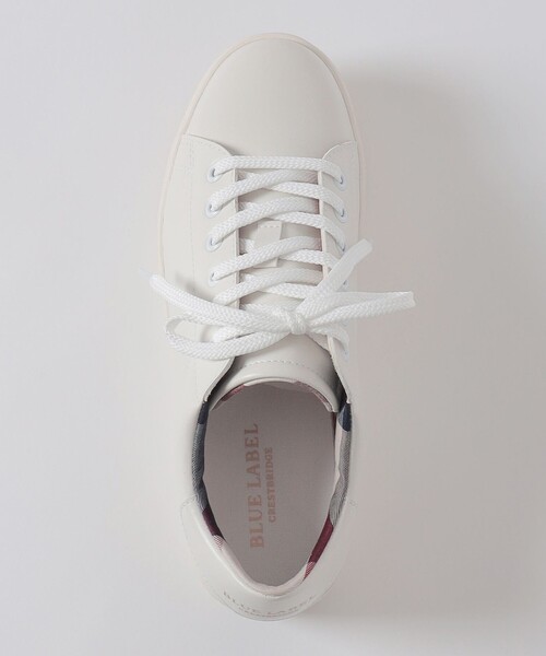 BLUE LABEL CRESTBRIDGE（ブルーレーベルクレストブリッジ）の「ベーシックホワイトスニーカー（スニーカー・レディース・ホワイト・M/S）」の4枚目の写真