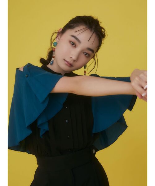 MURUA(ムルーア)の「ハーフスリーブブラウス(シャツ/ブラウス・レディース・ホワイト/ブラック・FREE)」の8枚目の写真