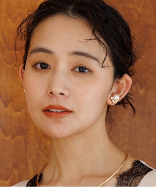 form forma(フォルムフォルマ)の「キラキラビジュー×パール イヤリング/フォーマルイヤリング/結婚式/パーティー(イヤリング・レディース・シルバー/ゴールド・FREE)」の9枚目の写真