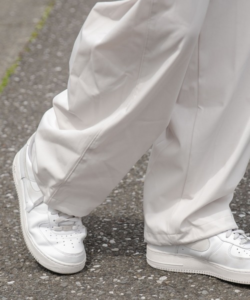 WEGO（ウィゴー）の「WEGO/【セットアップ対応】TECH EASYPANTS（スウェットパンツ・メンズ・ブラック/ライトグレー・MEDIUM/LARGE）」の14枚目の写真