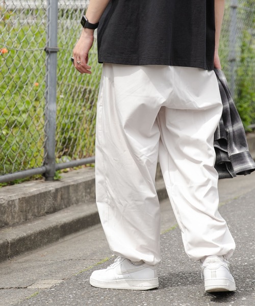 WEGO（ウィゴー）の「WEGO/【セットアップ対応】TECH EASYPANTS（スウェットパンツ・メンズ・ブラック/ライトグレー・MEDIUM/LARGE）」の15枚目の写真