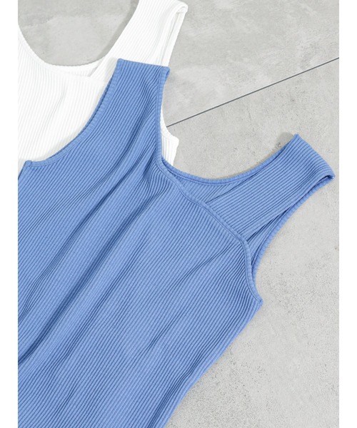 Te chichi(テチチ)の「前後2WAYアシメショルダーリブタンクトップ(タンクトップ・レディース・ブルー/オフホワイト/ベージュ/ブラック・F)」の1枚目の写真