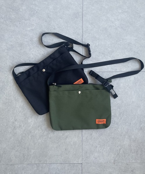 UNIVERSAL OVERALL（ユニバーサルオーバーオール）の「UNIVERSAL OVERALL ユニバーサルオーバーオール 撥水サコッシュ（ショルダーバッグ・メンズ・ブラック/オリーブ/ベージュ・FREE）」の22枚目の写真