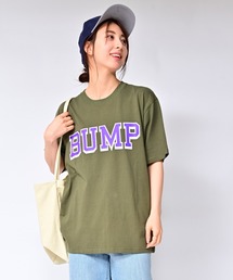 BIG カレッジロゴ・プリントTシャツ BUMP