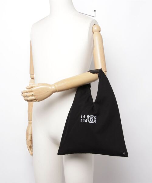 MM6 Maison Margiela（ｴﾑｴﾑｼｯｸｽ ﾒｿﾞﾝ ﾏﾙｼﾞｪﾗ）の「SMALL JAPANESE HANDBAG（トートバッグ・レディース・ブラック・ONE SIZE）」の8枚目の写真