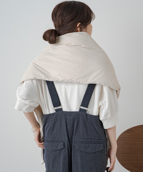 PUAL CE CIN（ピュアルセシン）の「【2023AW】ダウンストール（ストール/ショール・レディース・アイボリー/サックスブルー/ブラック・FREE）」の11枚目の写真