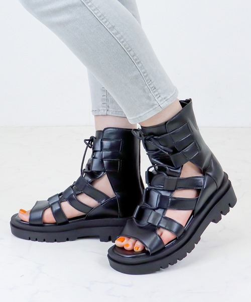 LOVEHUNTER（ラブハンター）の「+5cm 軽量厚底 バックジップ グラディエーター レースアップ ブーツサンダル（サンダル・レディース・ブラック/アイボリー・S/M/3L/L/LL）」の6枚目の写真