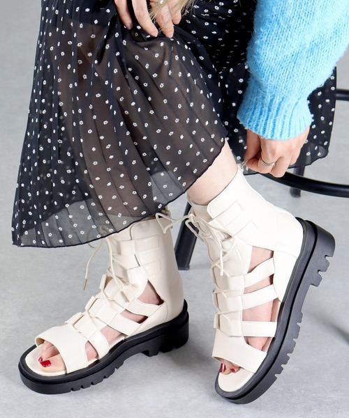 LOVEHUNTER（ラブハンター）の「+5cm 軽量厚底 バックジップ グラディエーター レースアップ ブーツサンダル（サンダル・レディース・ブラック/アイボリー・S/M/3L/L/LL）」の15枚目の写真