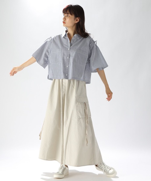 niko and...（ニコアンド）の「ストリングカーゴフレアスカート（スカート・レディース・アイボリー/チャコール/カーキ・LARGE/MEDIUM）」の7枚目の写真