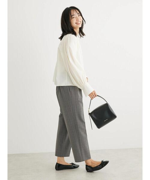 Legato Largo(レガートラルゴ)の「・別注 Legato Largo ワンハンドルボストン(ハンドバッグ・レディース・ブラック/グレイッシュベージュ・FREE)」の4枚目の写真