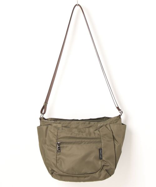 Y'SACCS（イザック）の「【Y’SACCS vous et】ラウンドショルダー（ショルダーバッグ・レディース・グレー/マスタード/ライトピンク/カーキ/ライトブルー/ブラック/グリーン・FREE）」の3枚目の写真