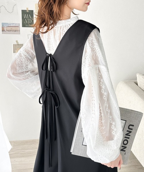 classicalelf（クラシカルエルフ）の「前後2way+ジレにも！何通りもの着こなしを楽しめる♪ リボンVネックジャンパースカート（ロング）（ジャンパースカート・レディース・チャコールグレー/ブラック/ベージュ・X-LARGE/LARGE/MEDIUM/SMALL）」の8枚目の写真