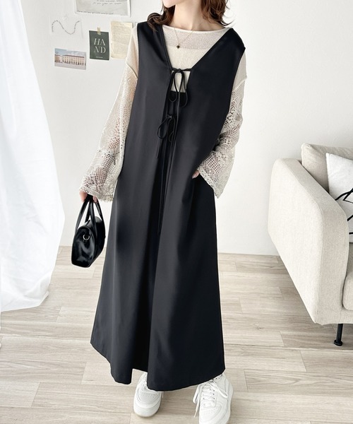 classicalelf（クラシカルエルフ）の「前後2way+ジレにも！何通りもの着こなしを楽しめる♪ リボンVネックジャンパースカート（ロング）（ジャンパースカート・レディース・チャコールグレー/ブラック/ベージュ・X-LARGE/LARGE/MEDIUM/SMALL）」の13枚目の写真