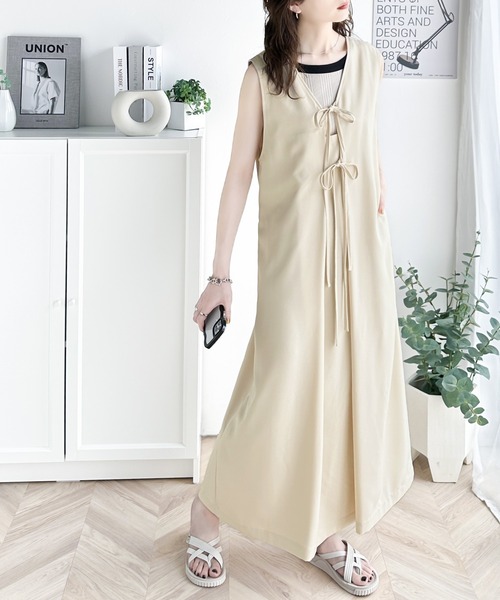 classicalelf（クラシカルエルフ）の「前後2way+ジレにも！何通りもの着こなしを楽しめる♪ リボンVネックジャンパースカート（ロング）（ジャンパースカート・レディース・チャコールグレー/ブラック/ベージュ・X-LARGE/LARGE/MEDIUM/SMALL）」の18枚目の写真