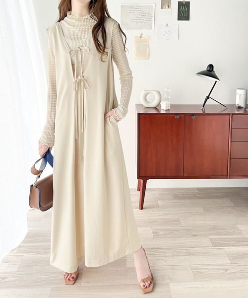 classicalelf（クラシカルエルフ）の「前後2way+ジレにも！何通りもの着こなしを楽しめる♪ リボンVネックジャンパースカート（ロング）（ジャンパースカート・レディース・チャコールグレー/ブラック/ベージュ・X-LARGE/LARGE/MEDIUM/SMALL）」の20枚目の写真