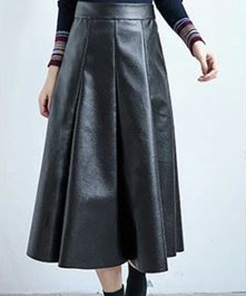 NinaetLina（ニナエリナ）の「フェイクレザーロングスカート（スカート・レディース・ブラウン/ブラック/グレー・M/L）」の11枚目の写真