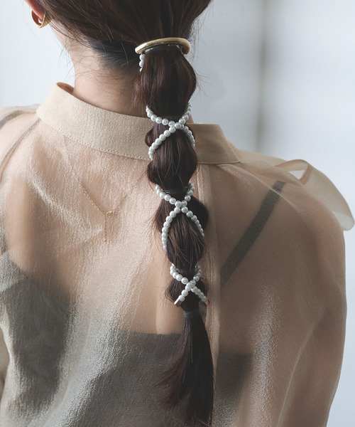 Kana（カナ）の「メタル ヘアカフ付き パール ワイヤー ポニー 結婚式 お呼ばれ オケージョン（ヘアピン・レディース・ゴールド・フリー）」の12枚目の写真