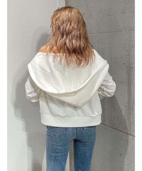 GYDA（ジェイダ）の「G embroidery ZIPUPスウェットパーカー（パーカー・レディース・ブラック/オフホワイト・FREE）」の16枚目の写真