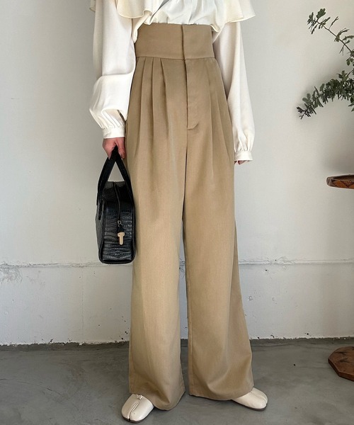 LAUIR(ラウアー)の「ハイウエストタックストレートパンツ(スラックス・レディース・ベージュ/ブラウン系その他/ブラック・LARGE/MEDIUM)」の16枚目の写真