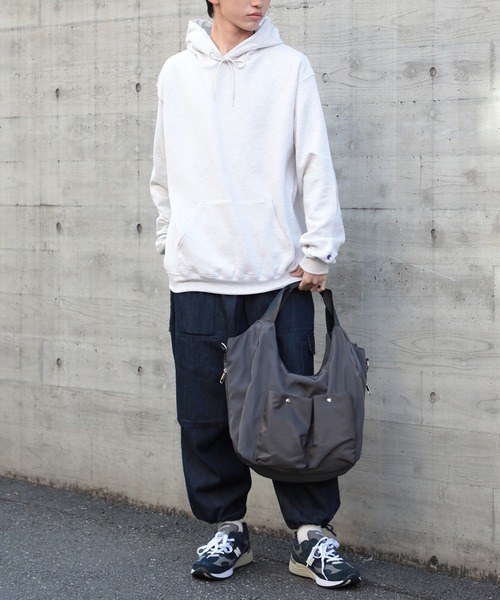 MAISON CLUB（メゾンクラブ）の「【MAISON CLUB】マルチ収納2WAYナイロントート ショルダーバッグ KNF037（ショルダーバッグ・メンズ・グレー/ダークグレー/ブラック・FREE）」の16枚目の写真