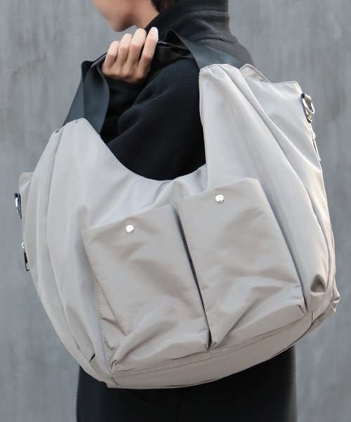 MAISON CLUB（メゾンクラブ）の「【MAISON CLUB】マルチ収納2WAYナイロントート ショルダーバッグ KNF037（ショルダーバッグ・メンズ・グレー/ダークグレー/ブラック・FREE）」の21枚目の写真