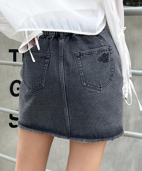 INGNI(イング)の「裾カットオフデニムマイクロミニスカート(セットアップ対応)(デニムスカート・レディース・グレー/ブルー系その他3・FREE)」の12枚目の写真